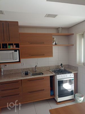 Image 8 - 245900