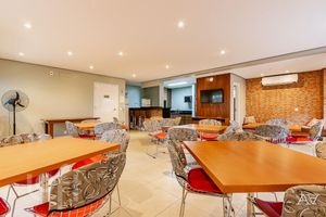 Image 25 - 246257