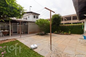 Image 8 - 246280