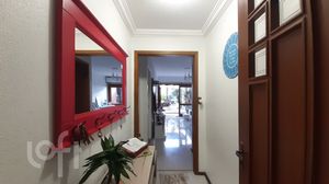 Image 11 - 246345