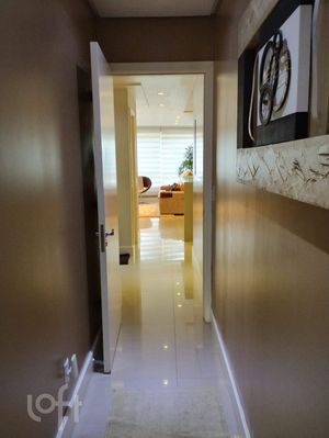 Image 6 - 246475