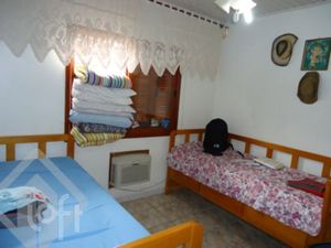 Image 11 - 246685