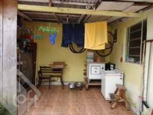 Image 19 - 246685