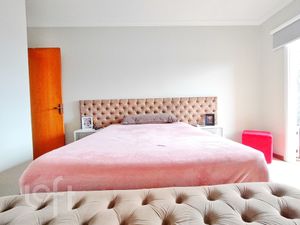 Image 19 - 246726