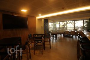 Image 20 - 246746