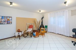 Image 4 - 246798