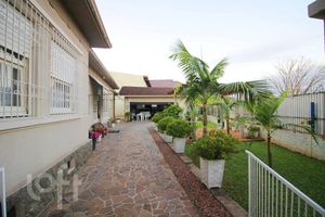 Image 11 - 246954