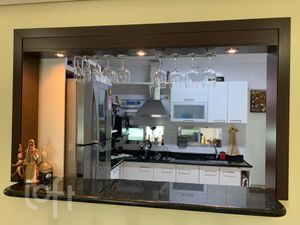 Image 6 - 246977