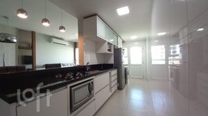 Image 13 - 246990