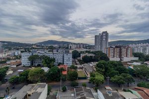 Image 15 - 247082