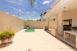 Image 18 - 247242