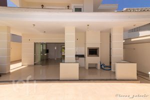 Image 20 - 247242