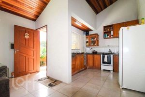 Image 3 - 247330