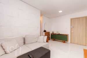 Image 3 - 247356