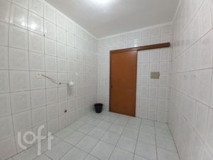 Image 17 - 247369
