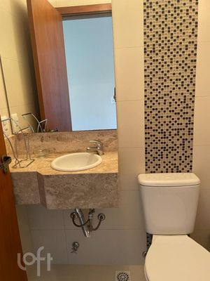 Image 17 - 247455