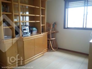 Image 5 - 247460