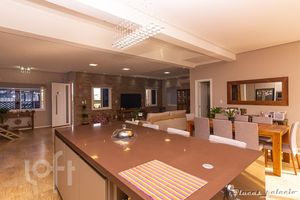 Image 5 - 247473