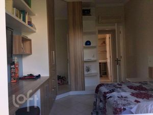 Image 21 - 247525