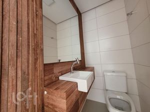 Image 24 - 247551
