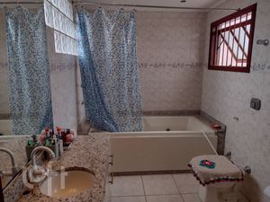 Image 10 - 247615