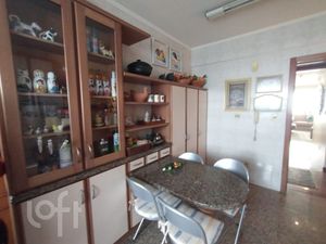 Image 28 - 247711
