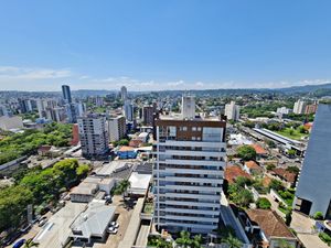 Image 3 - 247735