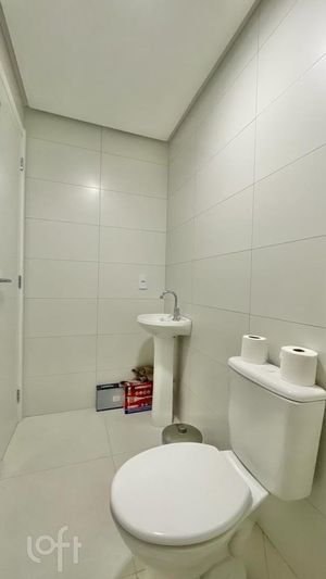 Image 11 - 247773