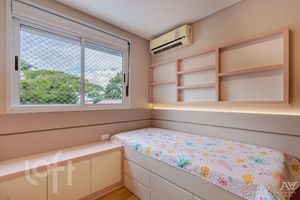 Image 17 - 248049