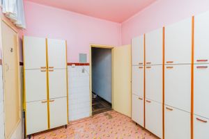 Image 11 - 249683