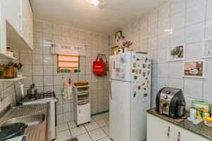 Image 28 - 249690
