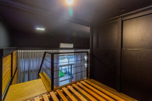 Image 17 - 249856