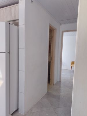 Image 27 - 249890