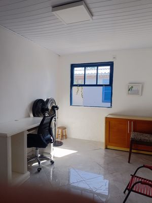 Image 34 - 249890