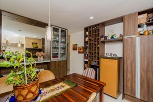 Image 15 - 249899