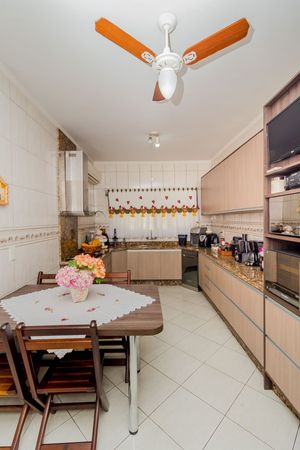 Image 77 - 249899