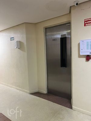 Image 3 - 249972