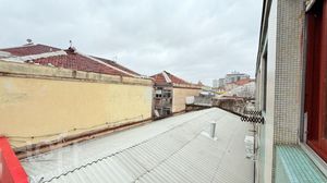 Image 25 - 250001
