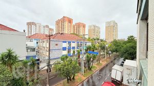 Image 11 - 250001