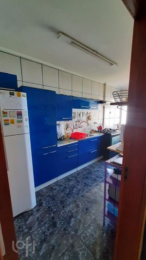 Image 6 - 250001