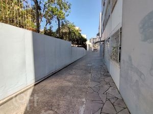 Image 29 - 250010