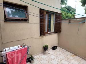 Image 20 - 250027