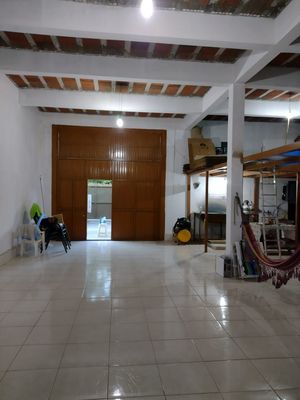 Image 26 - 250056