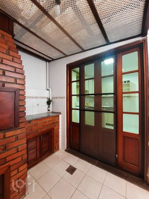 Image 31 - 250078