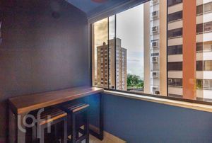 Image 6 - 250100
