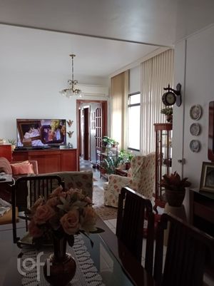 Image 19 - 250196