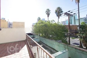 Image 15 - 250230