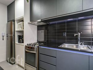 Image 4 - 250233