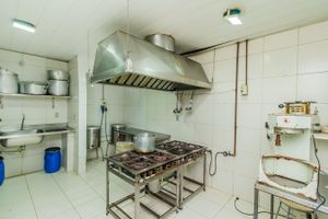 Image 33 - 250373