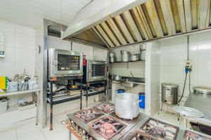 Image 34 - 250373